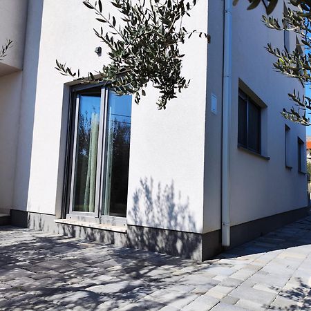 Olives Garden Apartamento Trogir Quarto foto